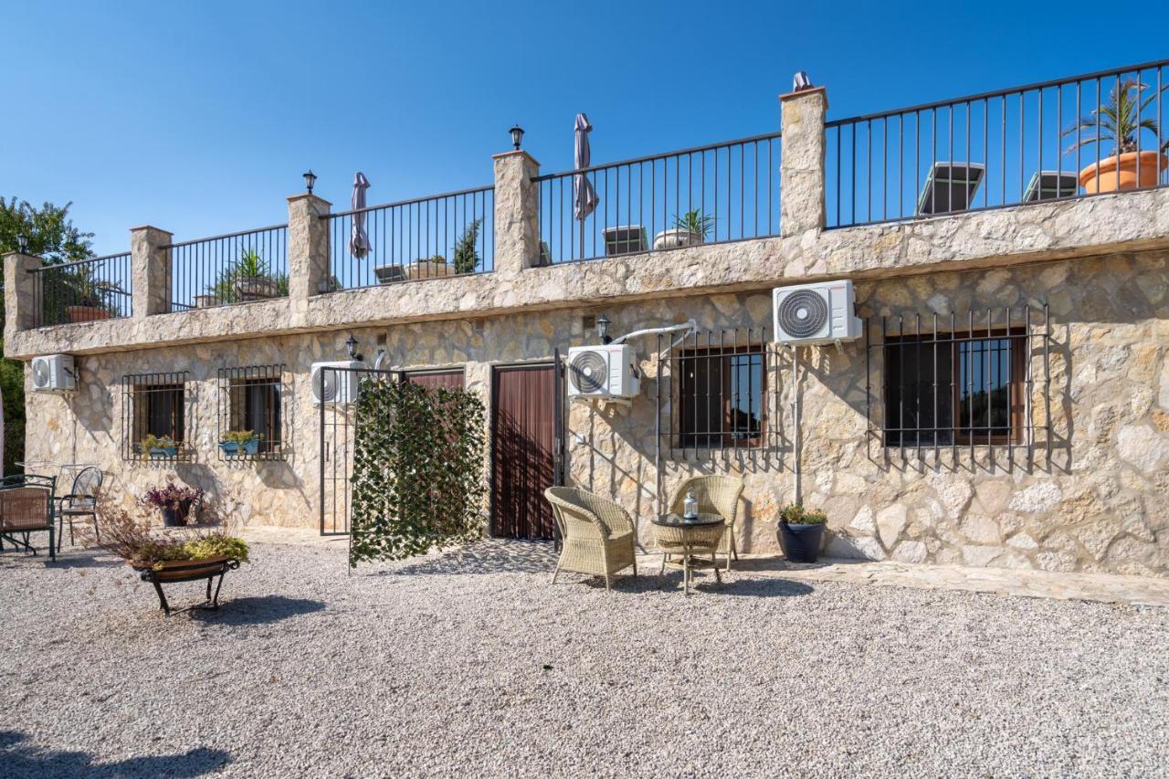 Hacienda La Buena Vida B&B En Appartementen Casita La Bruja Algarinejo المظهر الخارجي الصورة
